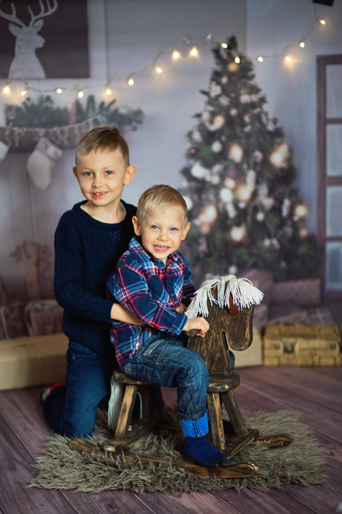radosne święta i bujany koń